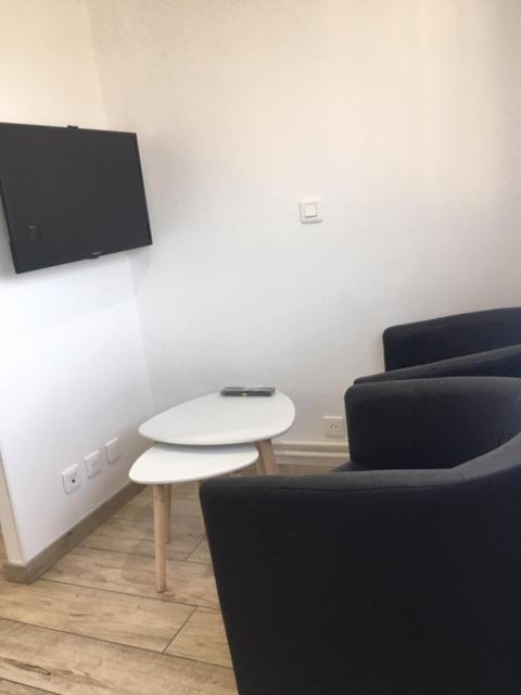 Joli Studio 21 M2 Avec Parking Prive Apartment Aix-les-Bains Luaran gambar