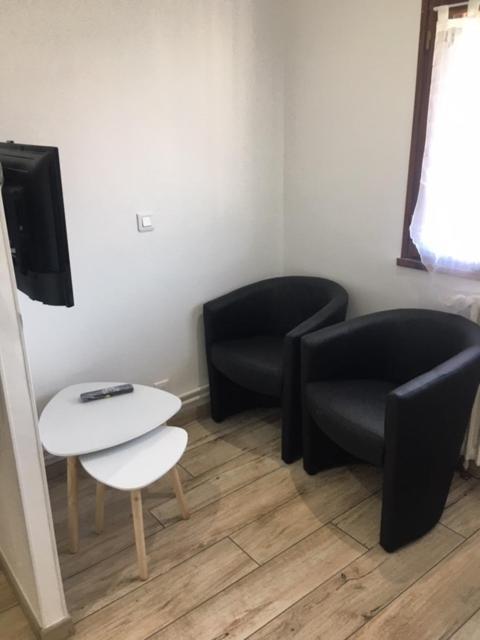 Joli Studio 21 M2 Avec Parking Prive Apartment Aix-les-Bains Luaran gambar